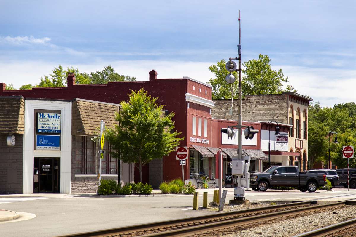 Richmond Virginia - Ashland Neighborhood - Ashland Train Station - Historic Landmark 08.JPG